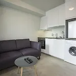 Ξενοδοχείο με διαμερίσματα Housing