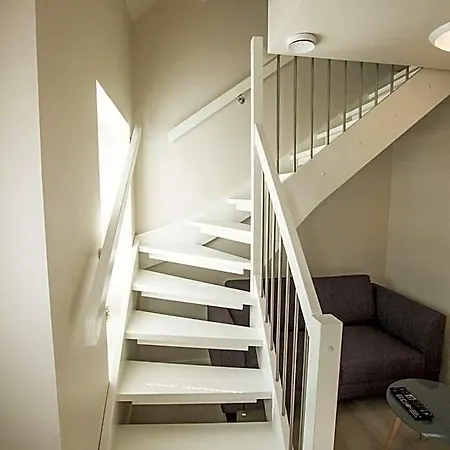 מלון דירות Housing 4*